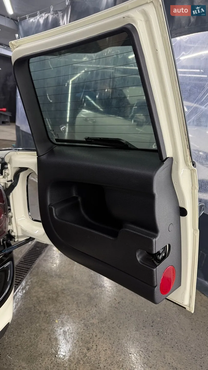 2013 MINI Clubman - мініатюра 47