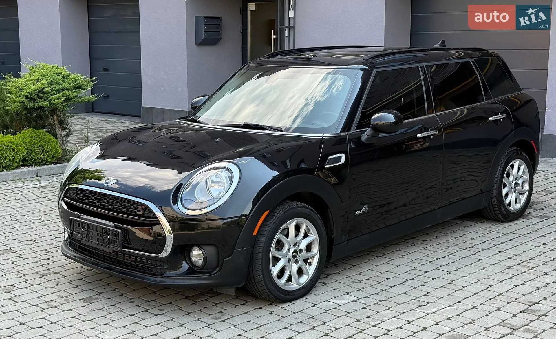 2017 MINI Clubman - фото 1