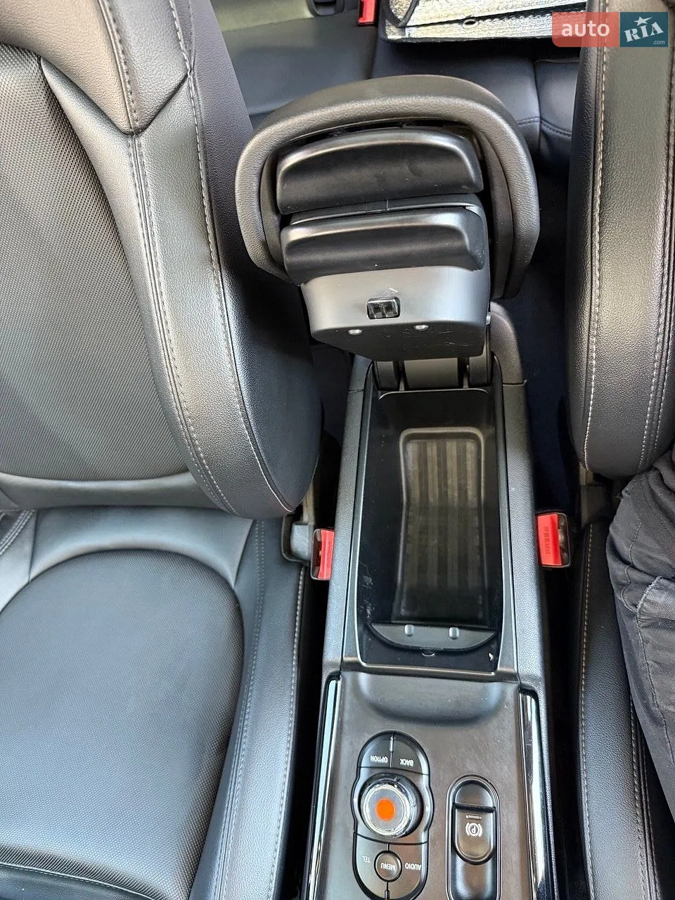 2016 MINI Clubman - мініатюра 29
