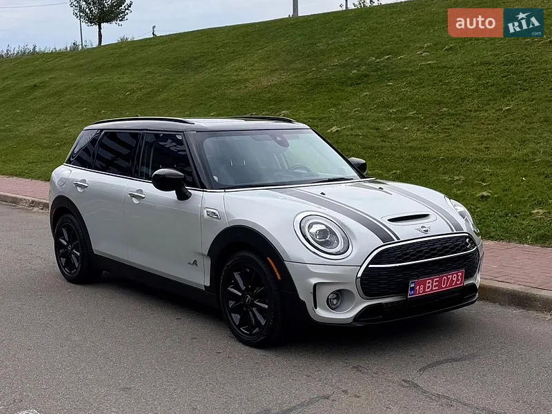 MINI Clubman