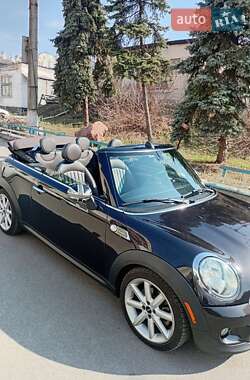 Кабриолет MINI Convertible 2012 в Киеве