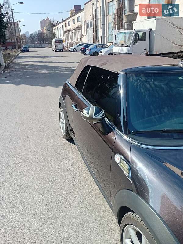 Кабріолет MINI Convertible 2012 в Києві