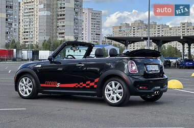 Кабриолет MINI Convertible 2011 в Киеве