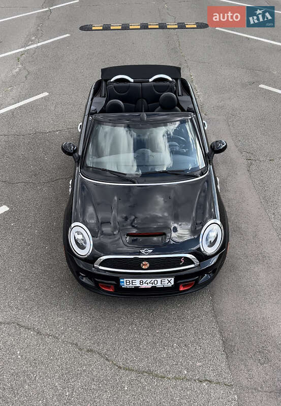 Кабриолет MINI Convertible 2011 в Киеве фото 58 Кабриолет MINI Convertible 2011 в Киеве
