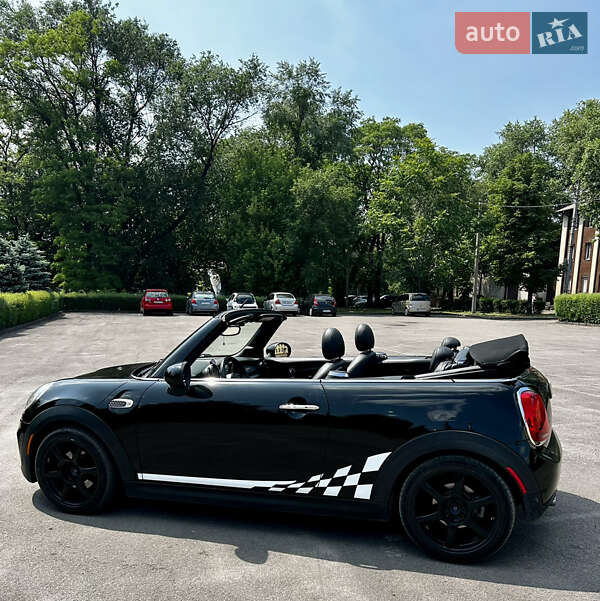 Кабриолет MINI Convertible 2016 в Каменском
