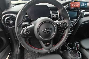 Кабриолет MINI Convertible 2019 в 