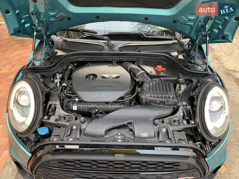 Кабріолет MINI Convertible 2017 в Києві фото 9 Кабріолет MINI Convertible 2017 в Києві