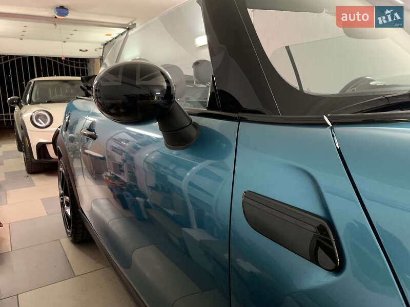 Кабріолет MINI Convertible 2017 в Києві фото 12 Кабріолет MINI Convertible 2017 в Києві