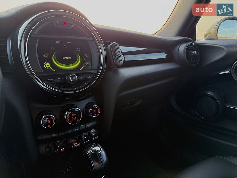 Кабріолет MINI Convertible 2017 в Львові