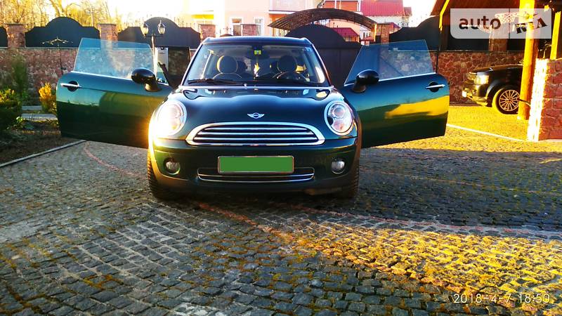 Mini Cooper 2011 года
