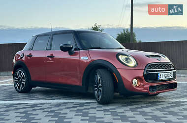 Хэтчбек MINI Cooper 2020 в 