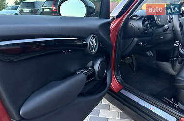 Хэтчбек MINI Cooper 2020 в 