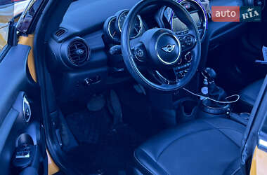 Хэтчбек MINI Cooper 2014 в Киеве