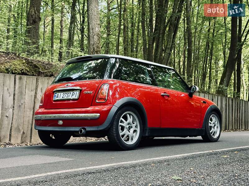 Хэтчбек MINI Cooper 2004 в Луцке