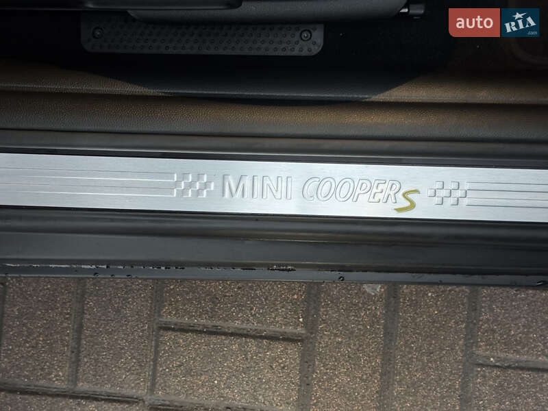 Хэтчбек MINI Cooper 2021 в Киеве