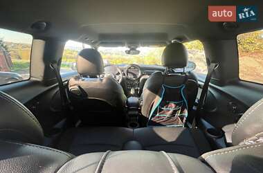 Хетчбек MINI Cooper 2020 в 