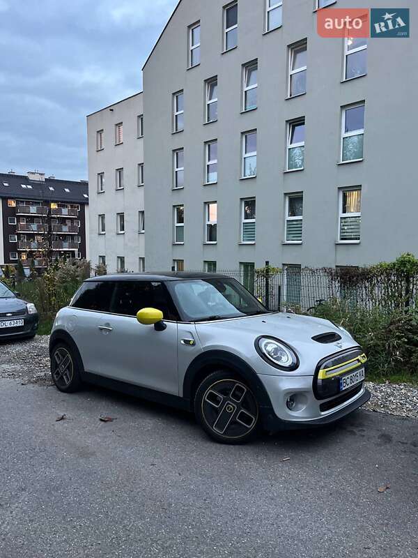 Хэтчбек MINI Cooper 2020 в Львове