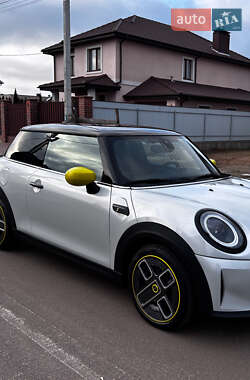 Хэтчбек MINI Cooper 2021 в 
