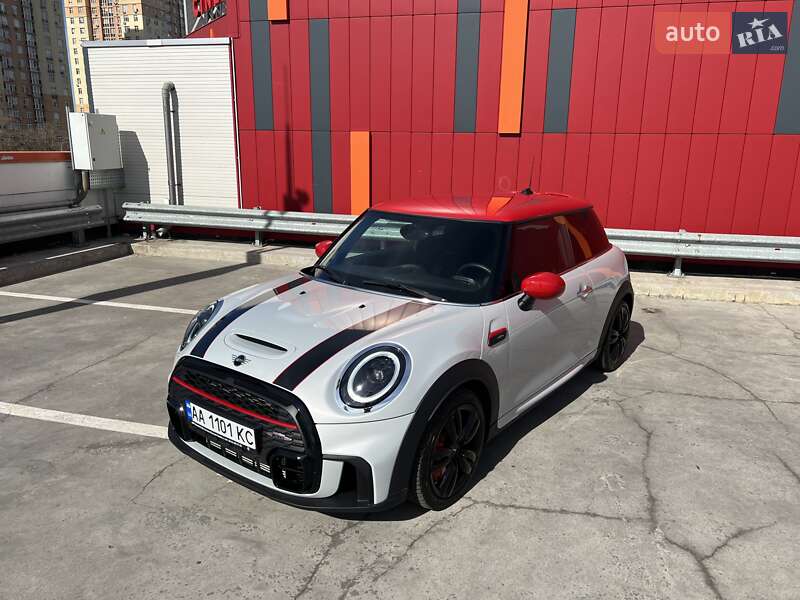 Хэтчбек MINI Cooper 2022 в 