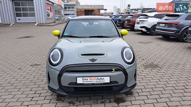Хэтчбек MINI Cooper 2022 в Хмельницком