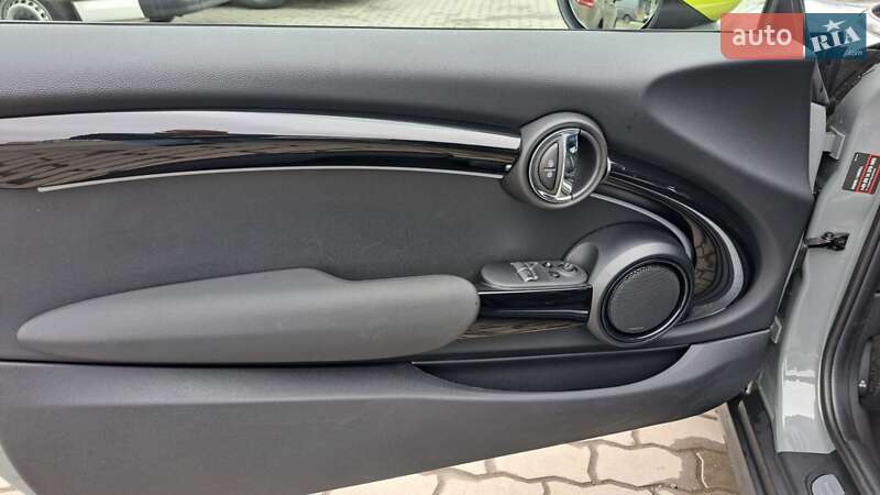 Хэтчбек MINI Cooper 2022 в Хмельницком