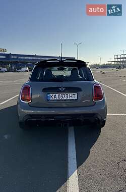 Хэтчбек MINI Cooper 2022 в 