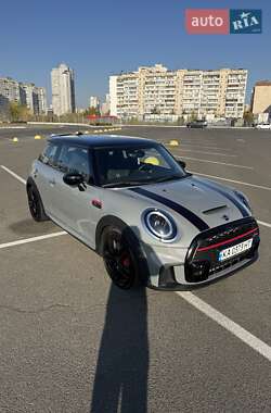 Хэтчбек MINI Cooper 2022 в 