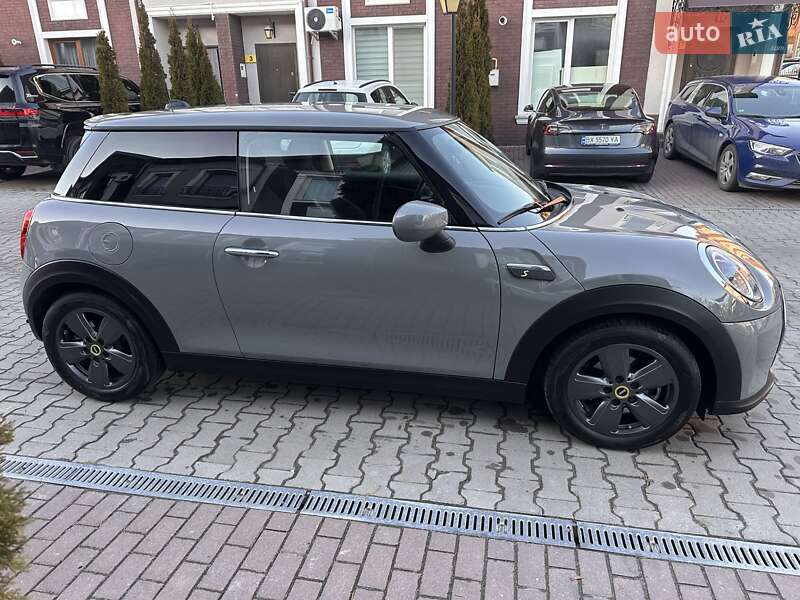 Хэтчбек MINI Cooper 2021 в Хмельницком