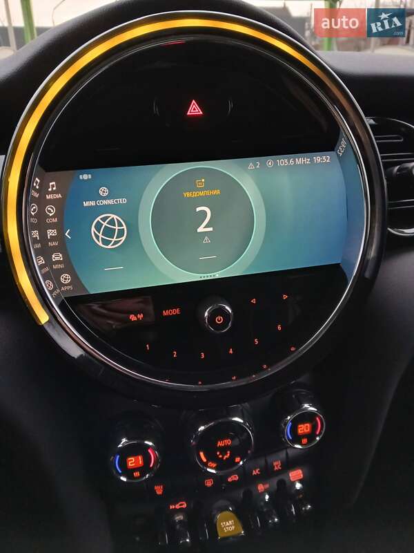 Хэтчбек MINI Cooper 2021 в Хмельницком