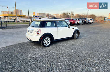 Хэтчбек MINI Cooper 2012 в 