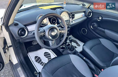 Хэтчбек MINI Cooper 2012 в 
