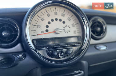 Хэтчбек MINI Cooper 2012 в 