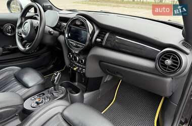 Хэтчбек MINI Cooper 2021 в 