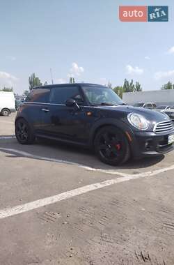 Хэтчбек MINI Cooper 2012 в 