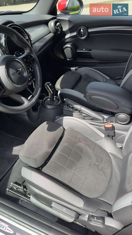 Хэтчбек MINI Cooper 2021 в Киеве