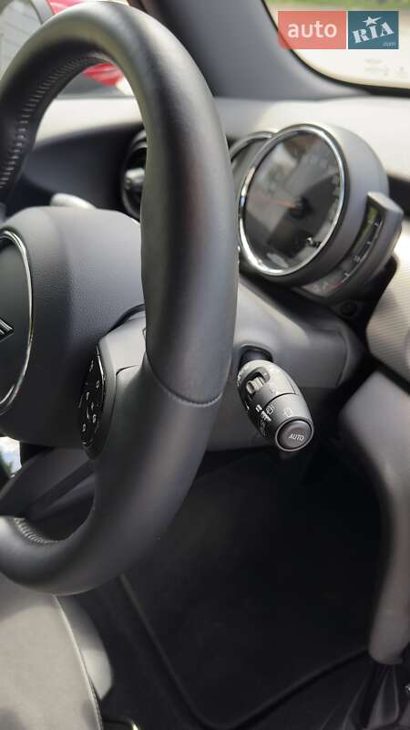 Хэтчбек MINI Cooper 2021 в Киеве
