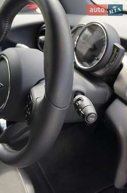 Хэтчбек MINI Cooper 2021 в 