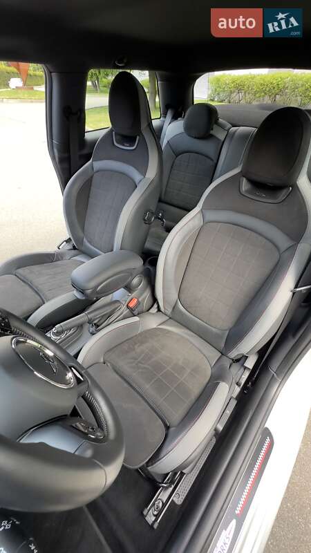 Хэтчбек MINI Cooper 2021 в Киеве