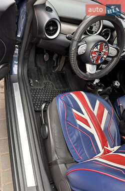 Хэтчбек MINI Cooper 2009 в 