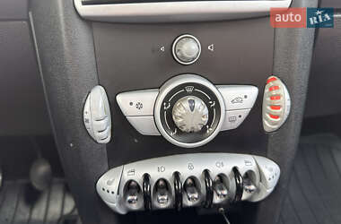 Хэтчбек MINI Cooper 2009 в 