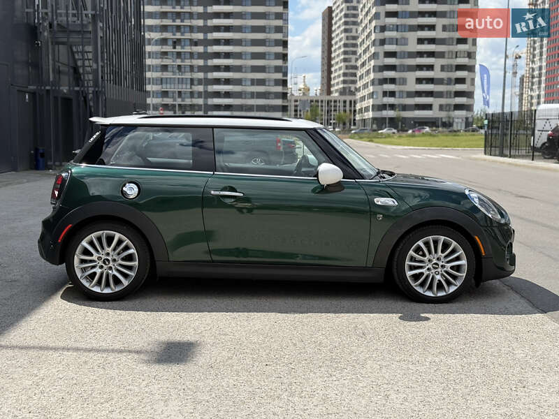Хетчбек MINI Cooper 2017 в Києві