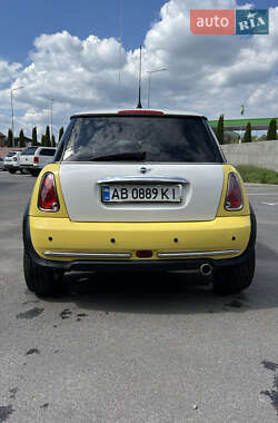 Хэтчбек MINI Cooper 2005 в 