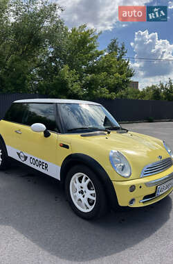Хэтчбек MINI Cooper 2005 в Виннице