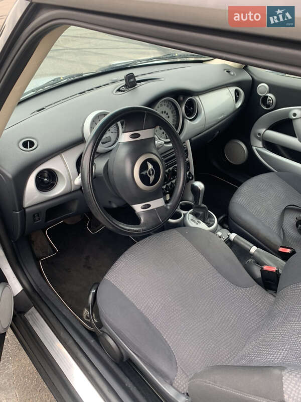 Хэтчбек MINI Cooper 2004 в Киеве фото 10 Хэтчбек MINI Cooper 2004 в Киеве