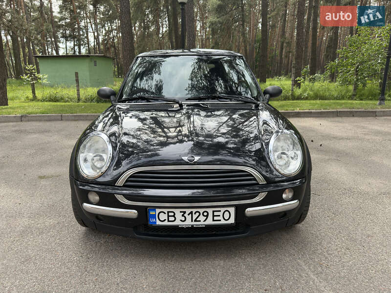 Хэтчбек MINI Cooper 2002 в 