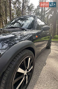 Хэтчбек MINI Cooper 2002 в 
