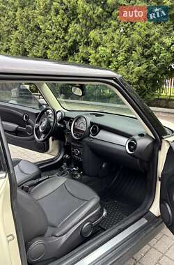 Хэтчбек MINI Cooper 2011 в 
