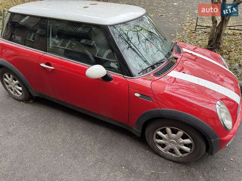 Хэтчбек MINI Cooper 2003 в Киеве