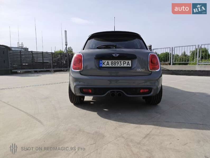 Хэтчбек MINI Cooper 2018 в Киеве