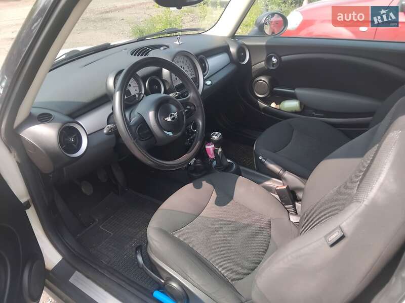 Хэтчбек MINI Cooper 2011 в Киеве